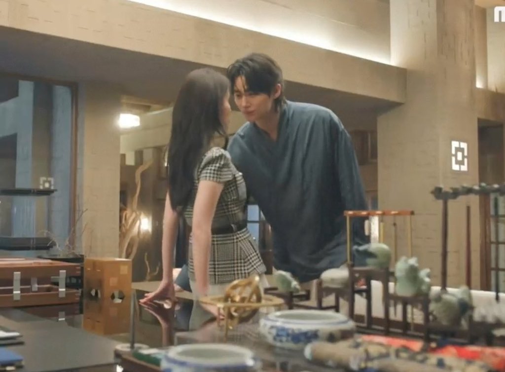 21𝓼𝓽 𝓒𝓮𝓷𝓽𝓾𝓻𝔂 𝓟𝓻𝓲𝓷𝓬𝓮𝓼𝓼 tweet media