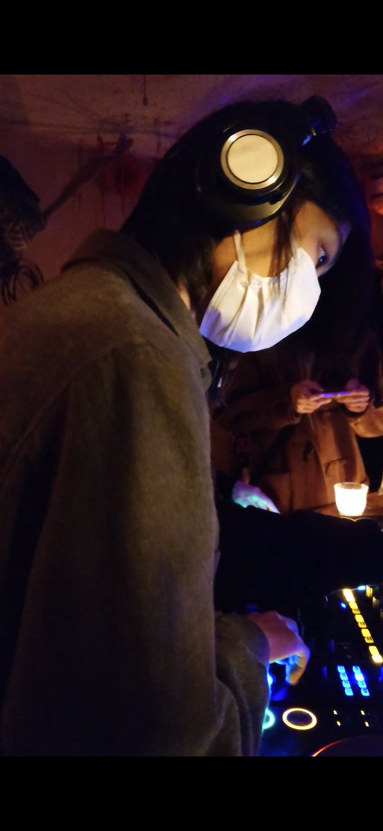 Super Reality tweet media