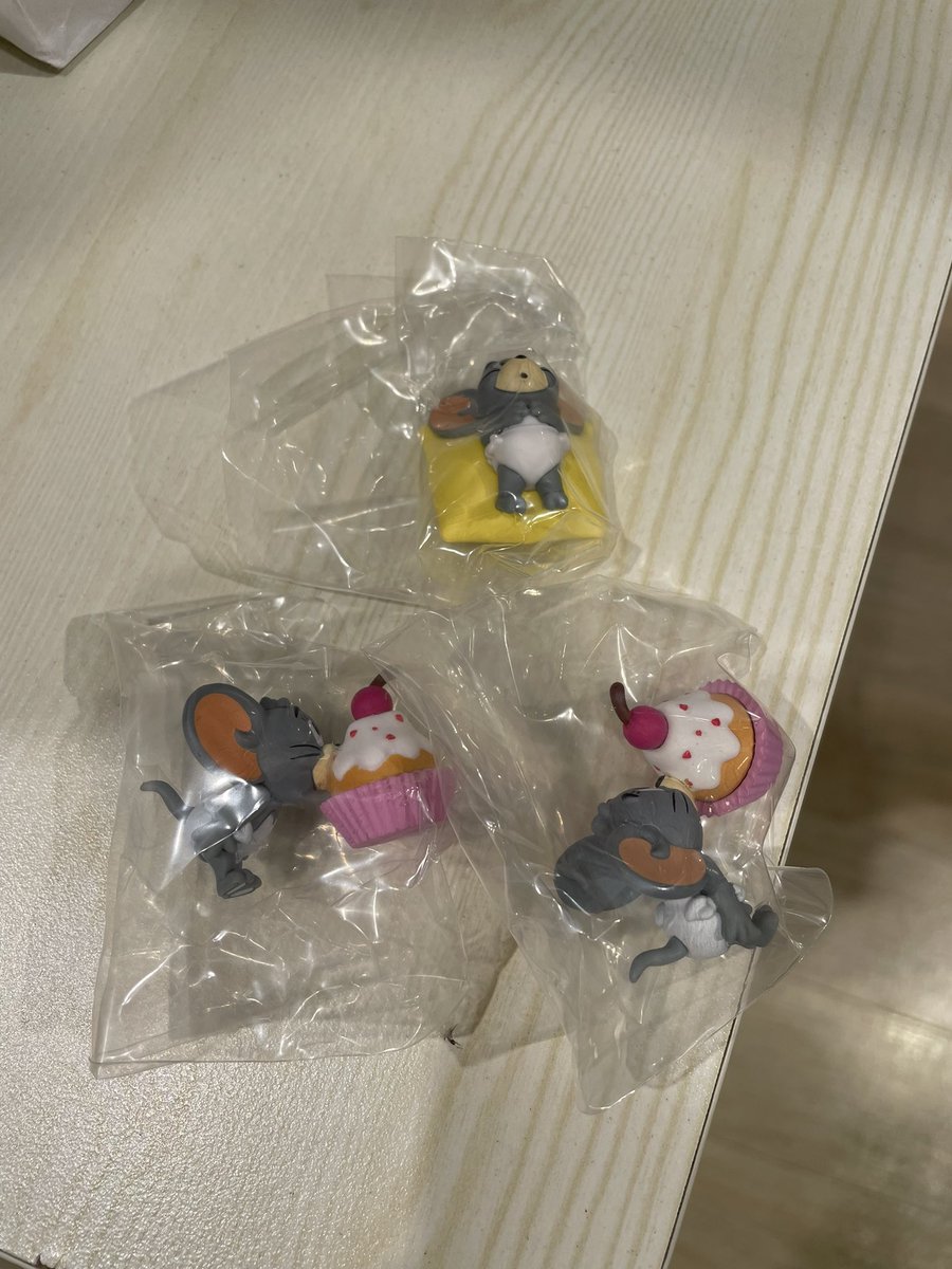 Fu🐰💟 返信来てない方連絡ください tweet media