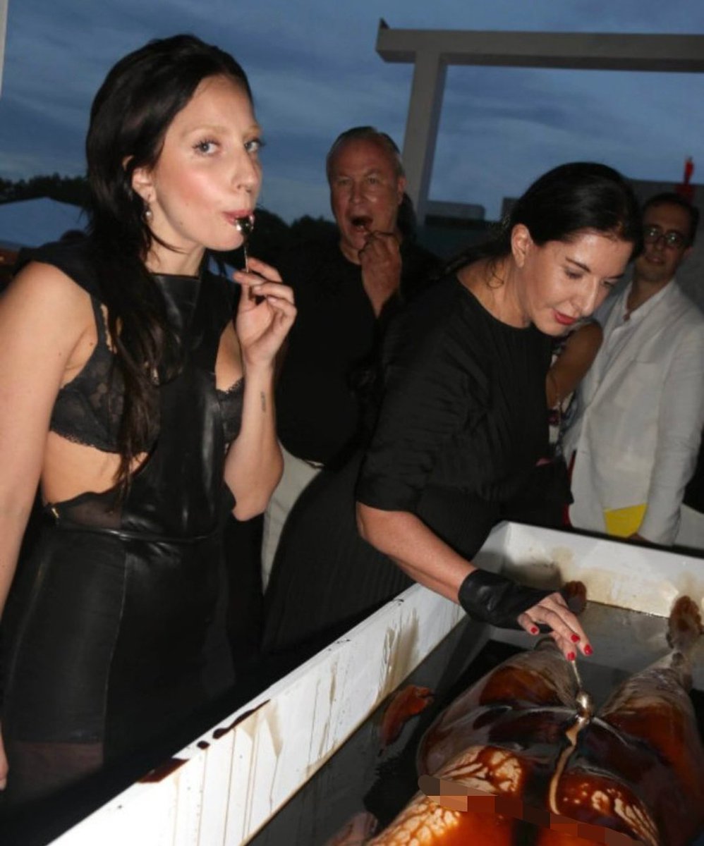 redpillbot tweet media