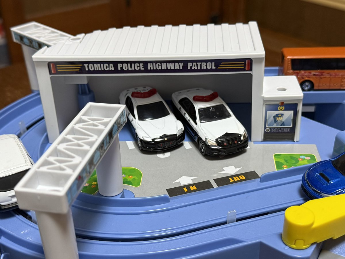 あんどん tweet media