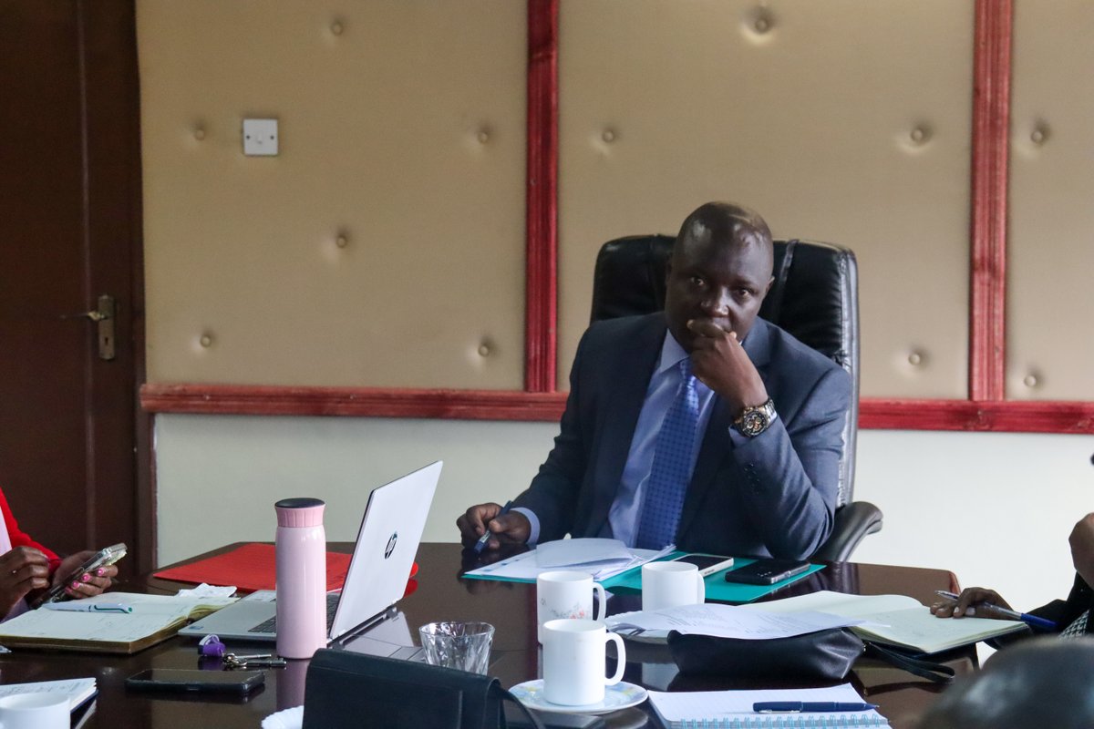KIE_Kenya's tweet photo. The Managing Director of KIE, Mr. Nelson Kwamini, held a strategic meeting with departmental heads to align on the way forward, key priorities, and service delivery.
@CoopsandMSMEs 
@Ushirika_Kenya 
@SusanAMangeni 
#KIE #Leadership #MSMEDevelopment https://t.co/fmlgkSoaUv