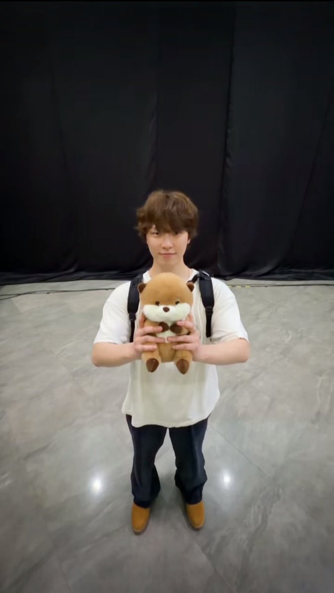 𝑁𝑎𝑑𝑎 tweet media