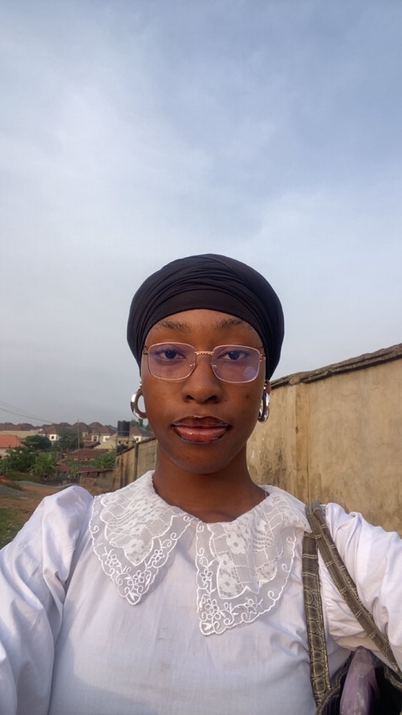 L’artiste Belinda Shalls tweet media