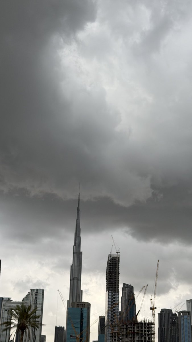 MaryamBinFahad's tweet photo. Beautiful day #UAE https://t.co/XEnhiNSFml