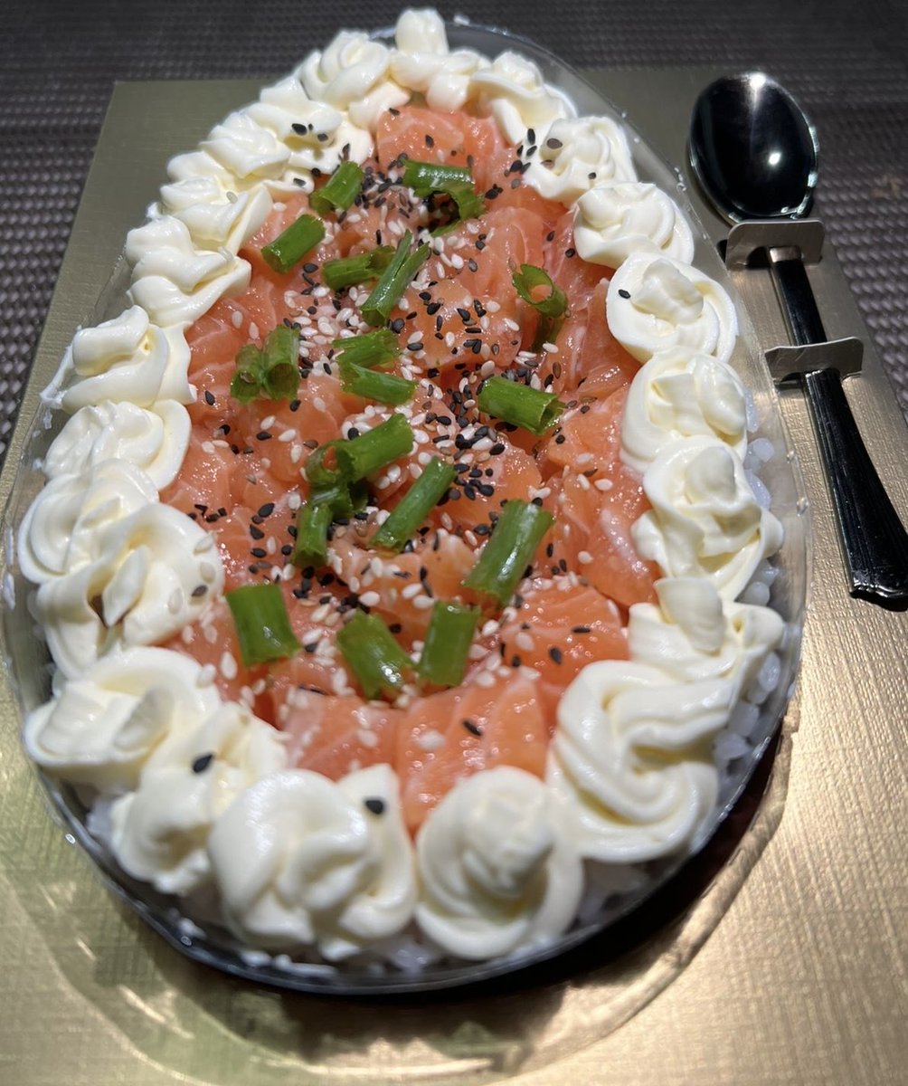 RTheusley's tweet photo. Nutricionista: “ - nesta Páscoa, vê se não exagera no chocolate…”

Eu: Pode deixar 😌 https://t.co/xfhQVdDl5R