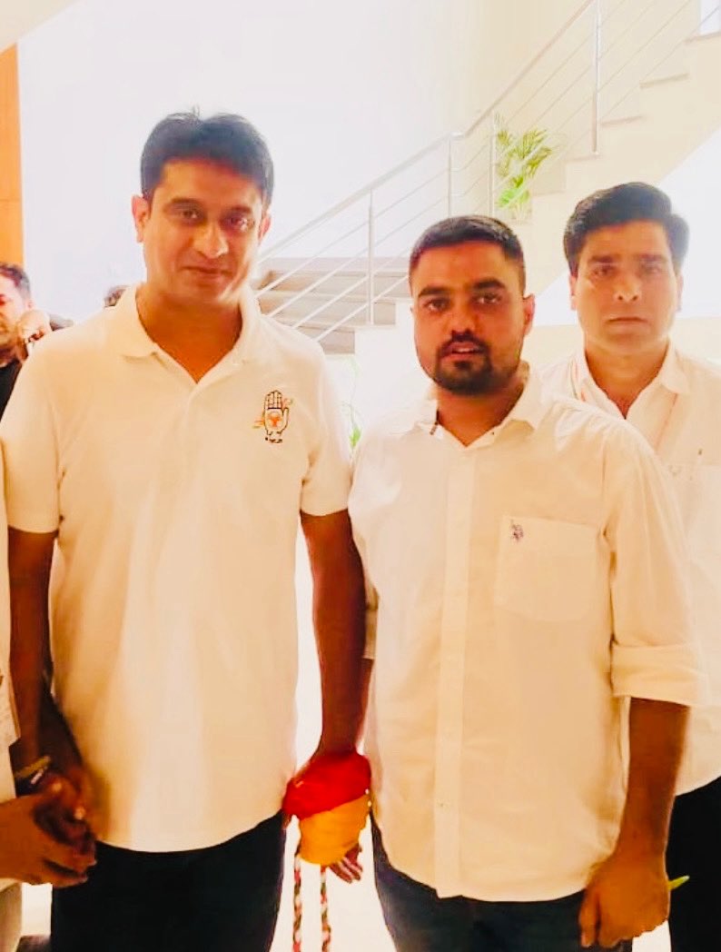 TikamIYC's tweet photo. भारतीय युवा कांग्रेस के ऊर्जावान राष्ट्रीय अध्यक्ष श्री उदय भानु चिब जी को जन्मदिवस की हार्दिक बधाई व शुभकामनाएँ। राजस्थान युवा कांग्रेस परिवार ईश्वर से आपके सुदीर्घ जीवन एवं उज्ज्वल भविष्य की कामना करता है | @UdayBhanuIYC https://t.co/vZ1kEtSnxe