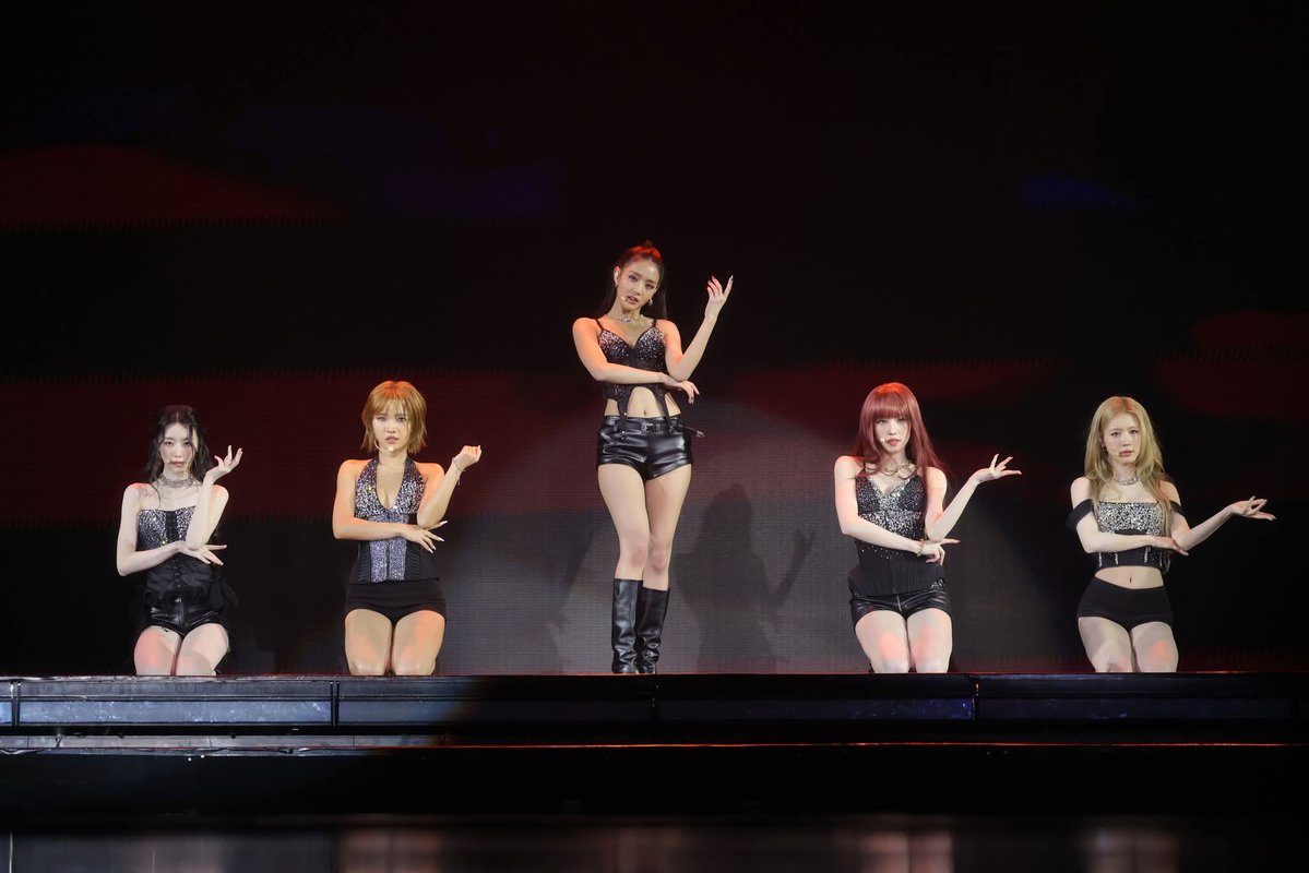 𝐒𝐘 tweet media