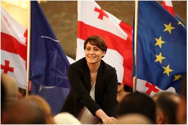 ❗️1.5 years in prison – for writing with a removable marker…

Elene Khoshtaria, <a href="/Helenkhosh/">Helen Khoshtaria</a>, a leading democratic voice in Georgia, chair of Droa and mother of four, has been sentenced over a symbolic act during an election campaign.

The alleged “damage” around €170 was enough