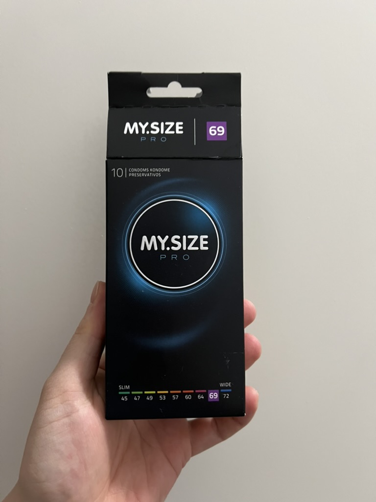 IberianHung tweet media