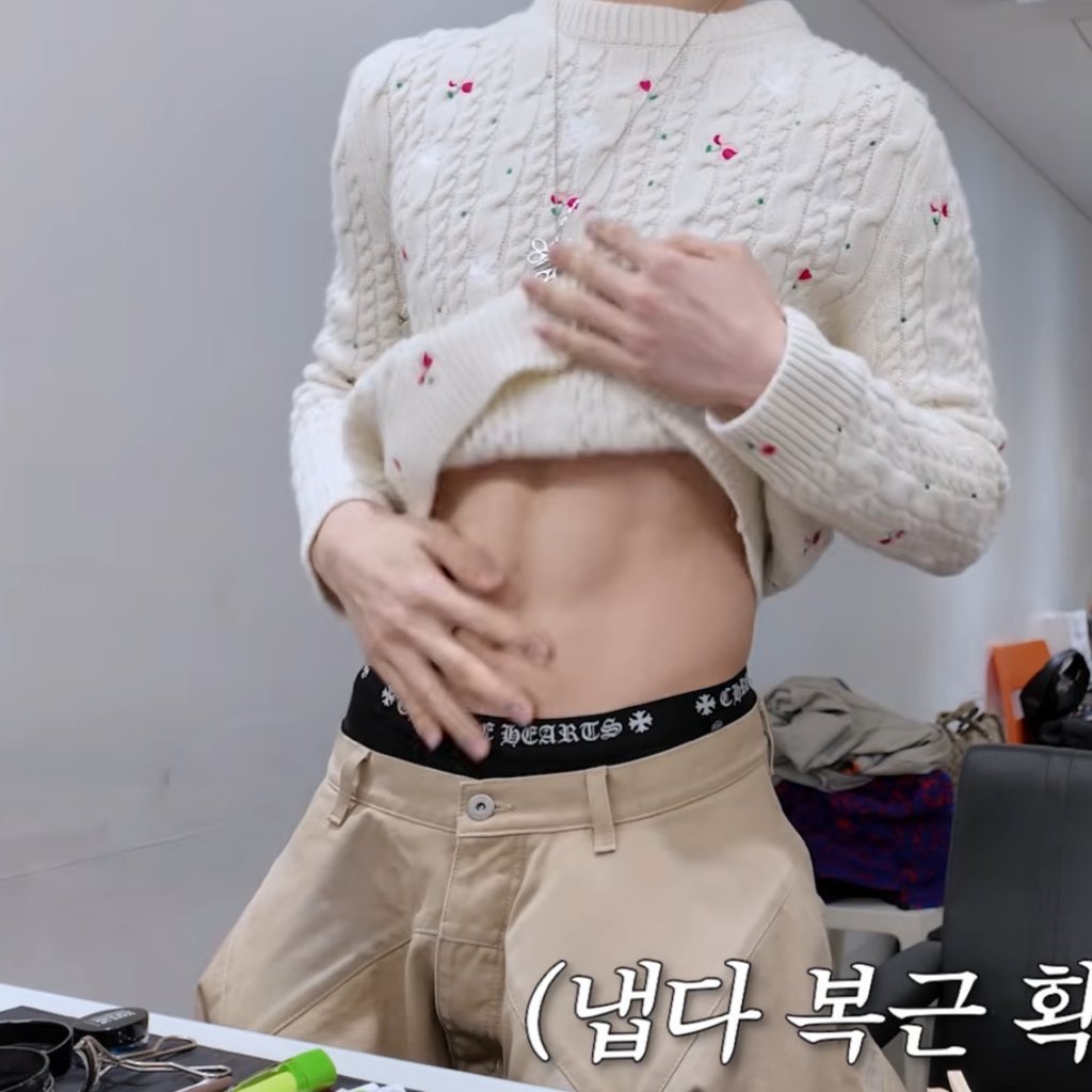 ໒꒱⋆˚ tweet media