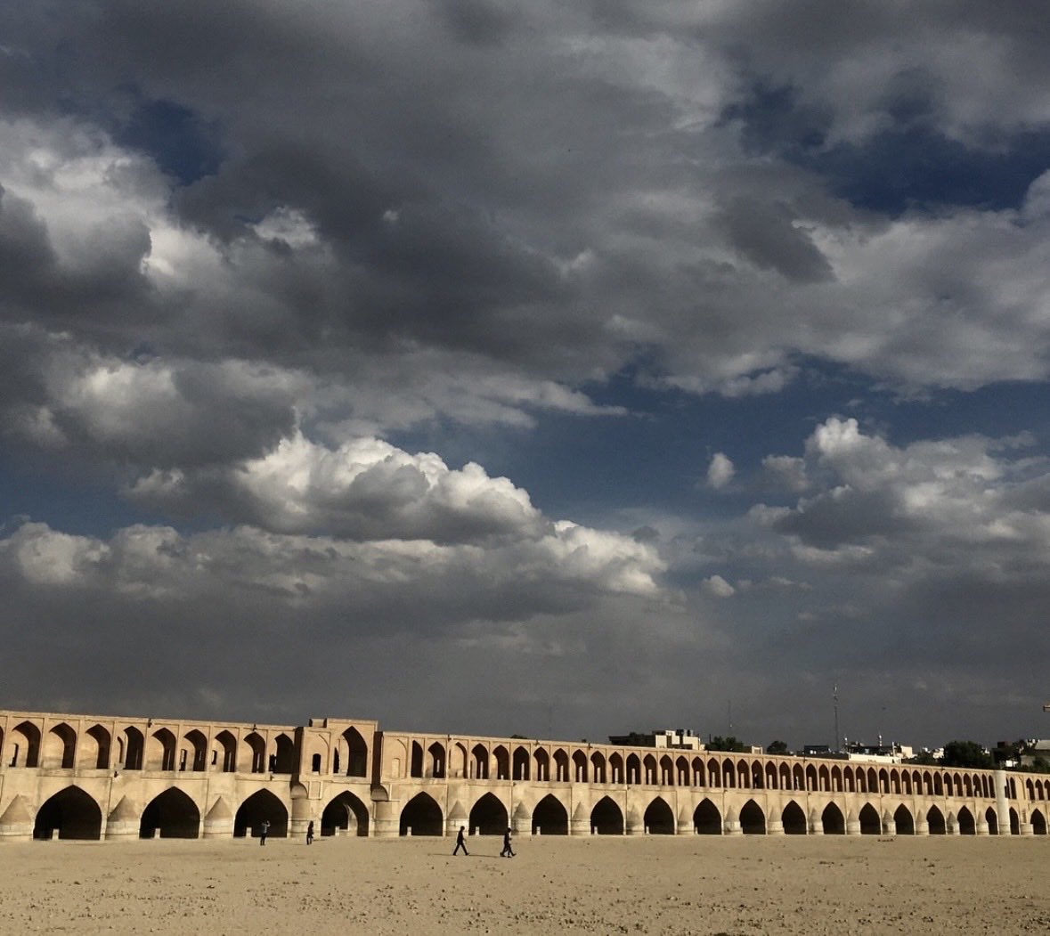 روزتاب.دیرهنگام tweet media