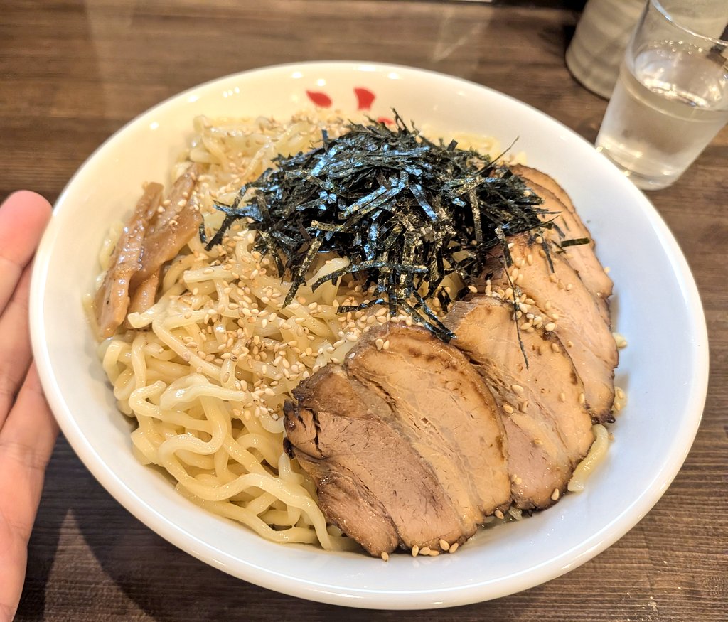 cck59048923's tweet photo. 超久々に東京油そば本舗の鬼盛り食べたけど、
結構胃に来た…
大学生ぶりだから、9年以上か…？ https://t.co/azkWnIo0cD