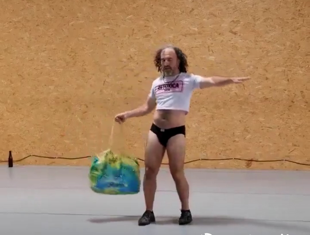 RW Chambered🇺🇲 tweet media