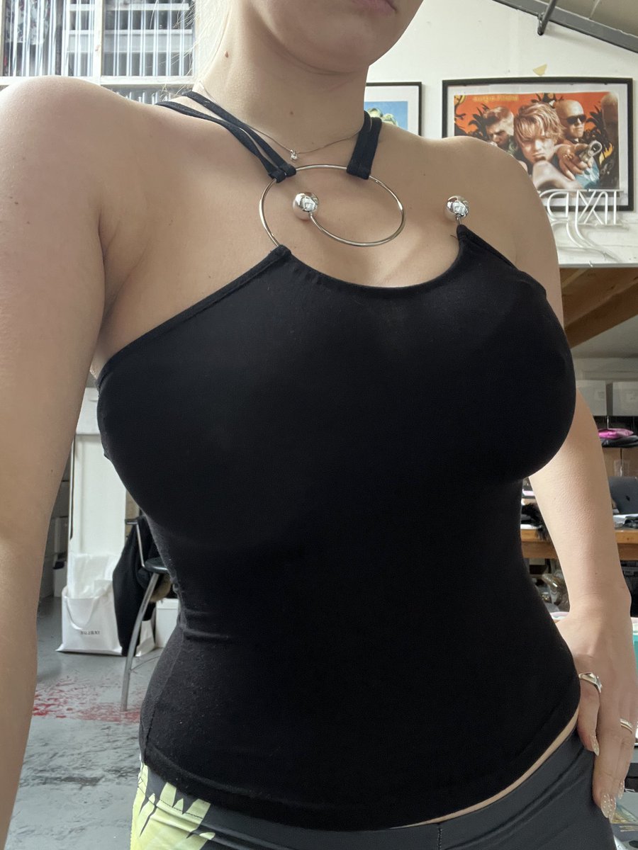 Lois Saunders tweet media