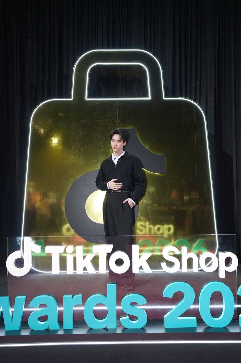 Insight Artist tweet media