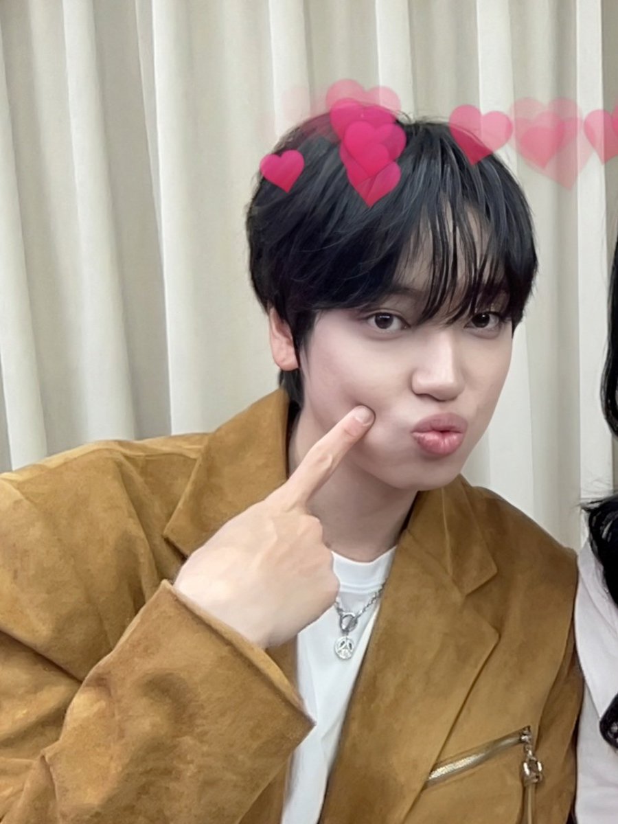 뿌💕
#니엘 #NIEL