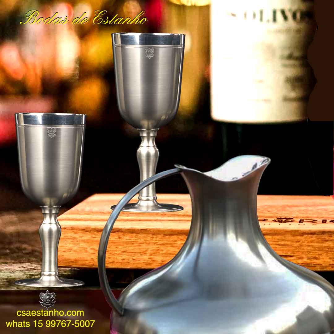 CSA_Estanho's tweet image. Decanter et aças em estanho para um brinde inesquecível! Perfeito para comemorar as Bodas de Estanho (10 anos). 
Compre agora: csaestanho.com Whats: (15) 99767-5007

#BodasDeEstanho #TaçasDeEstanho #Decanter #Casamento #csaestanho