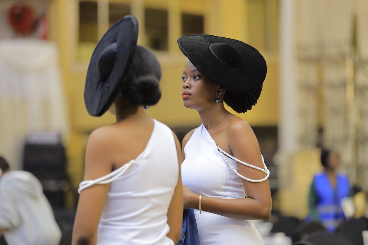 Doué Hostesses Uganda tweet media