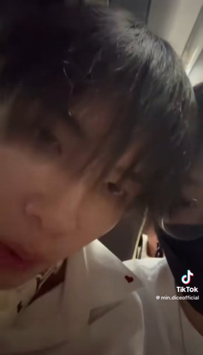 cake ❦ tweet media