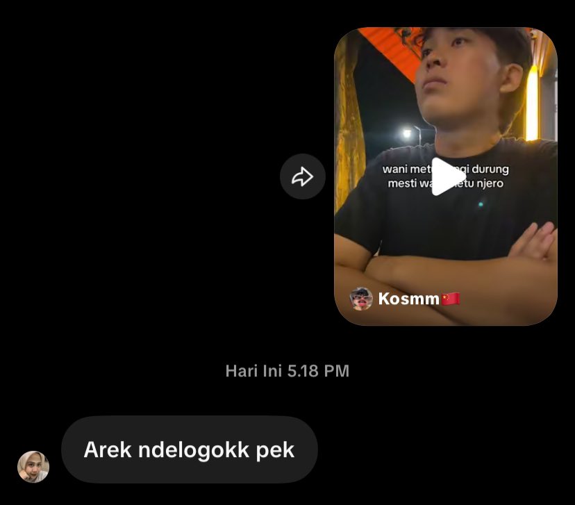 D1000_____ tweet media