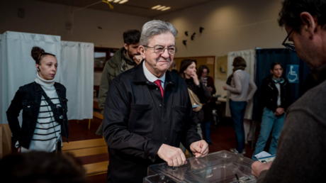 REF_INFO tweet media