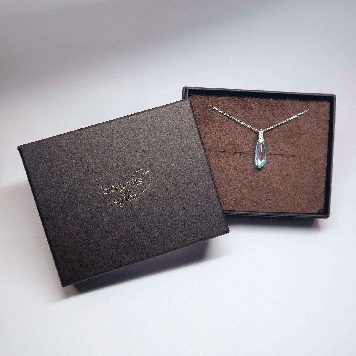 Blossoms' fun space tweet media