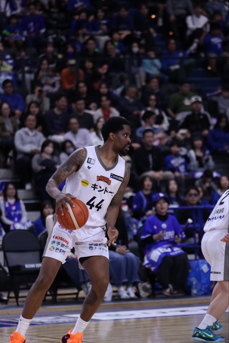 hachi. budhead tweet media