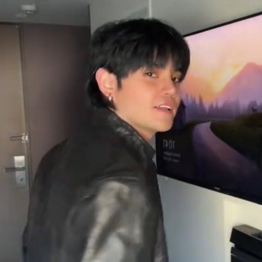 niki 🍄 tweet media