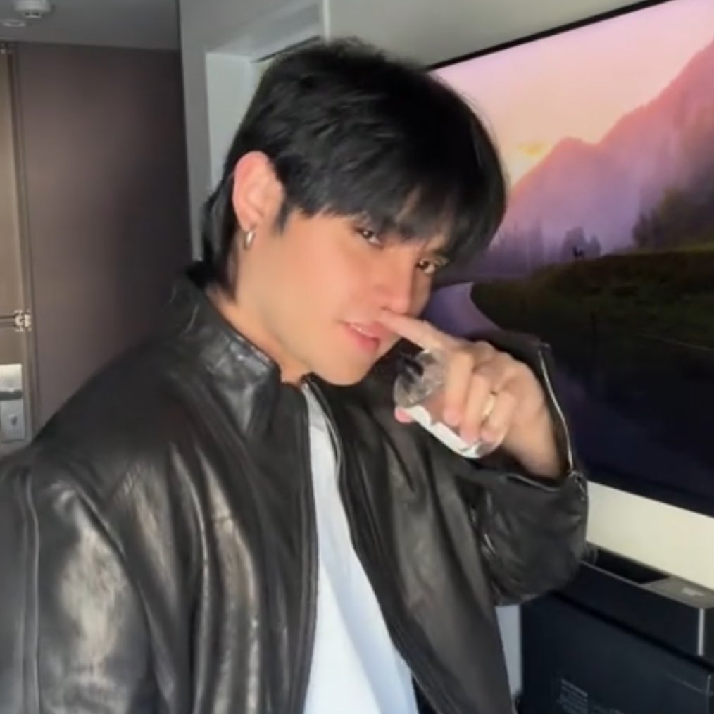 niki 🍄 tweet media