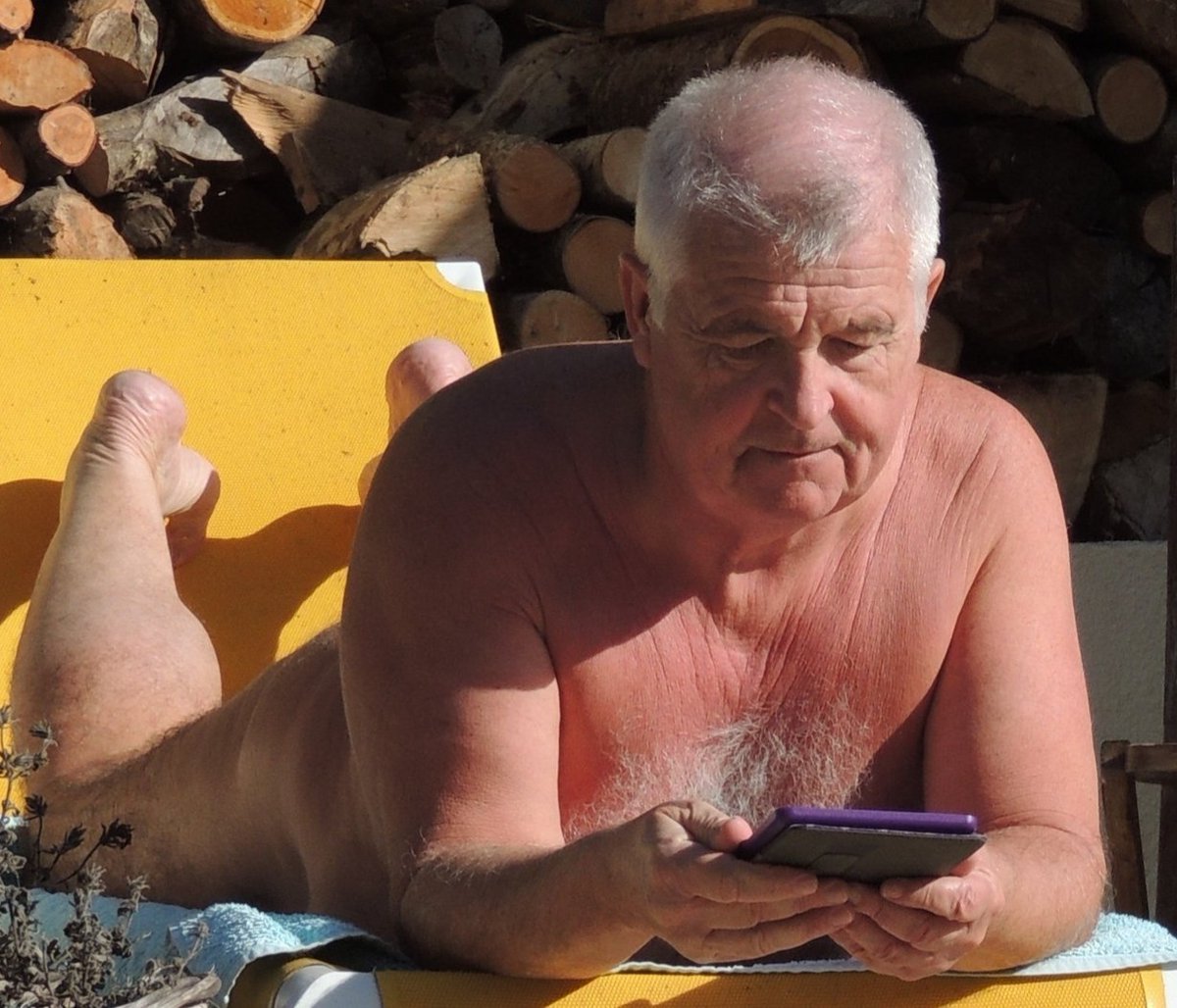 seduction017 tweet media