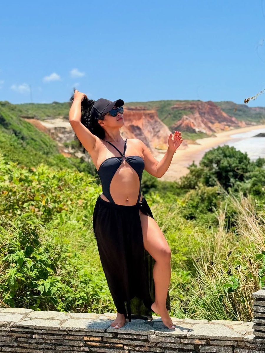 Praia de nudismo: Tambaba Beach tweet media