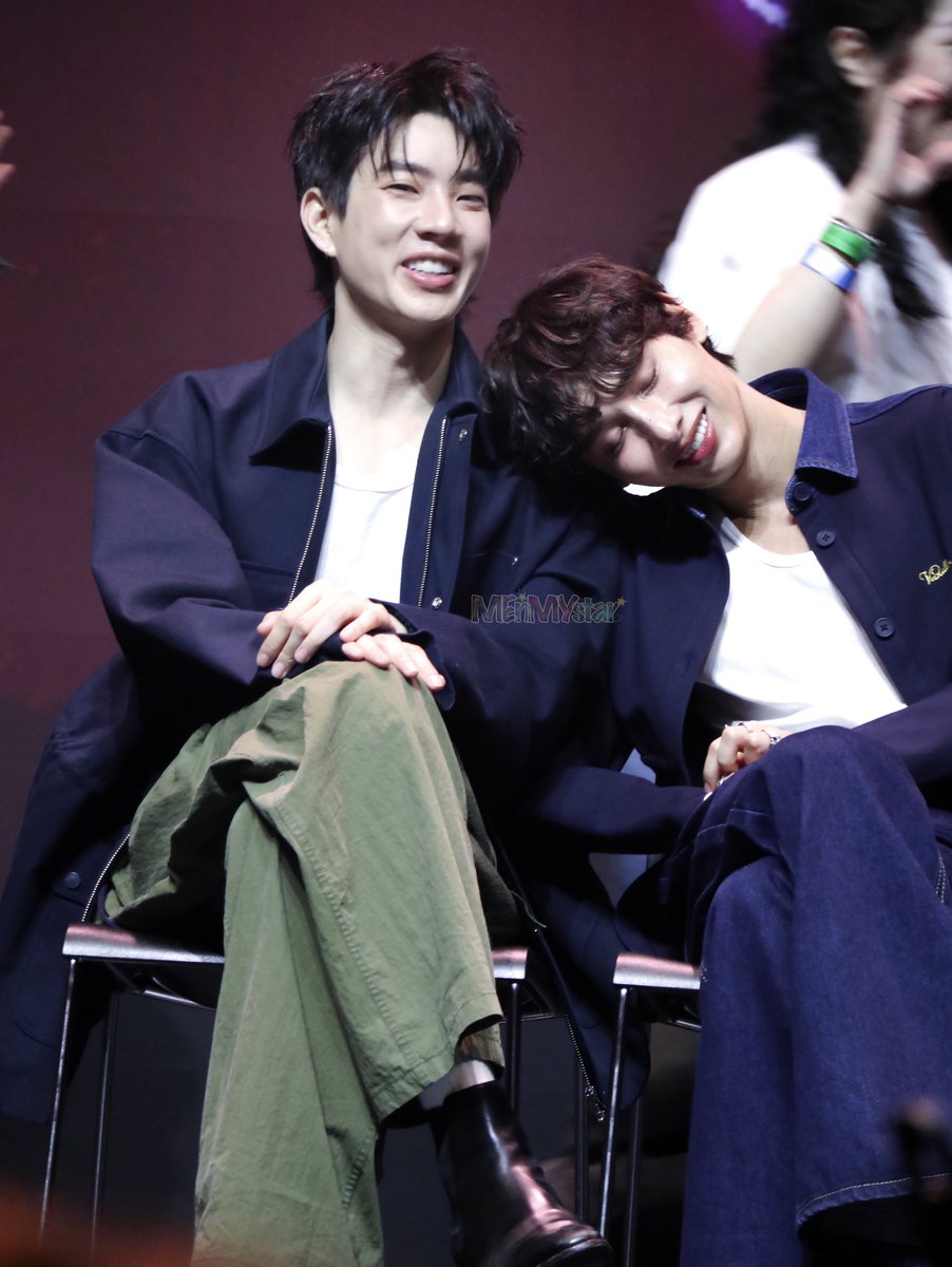 MEnMYstar tweet media