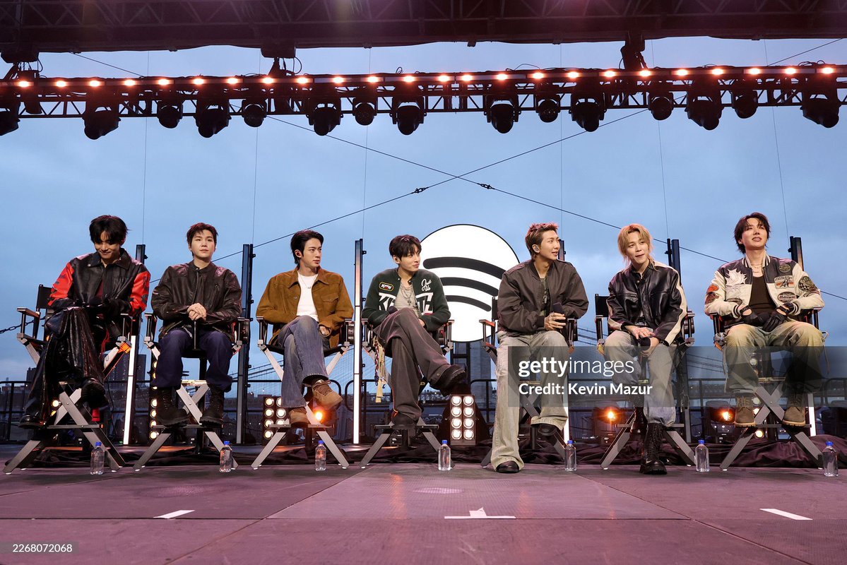 BTS Charts News tweet media