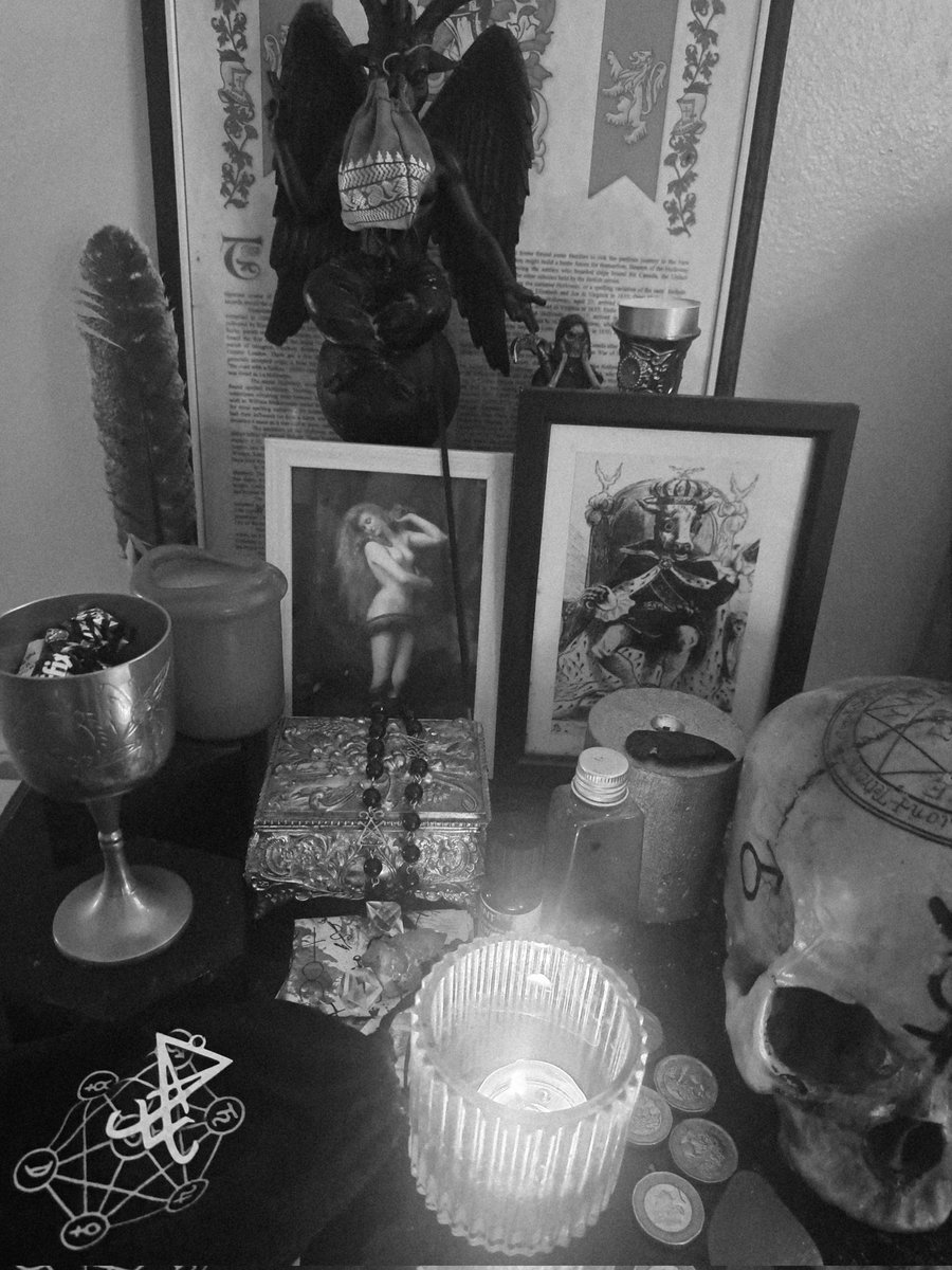 BLOOD PROPHET PAYMON .XV. tweet media