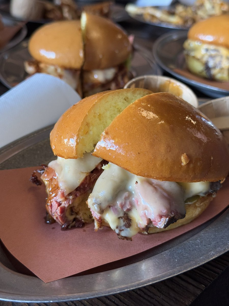 دليل حسان 🍔 ☕️ تغطيات الرياض tweet media