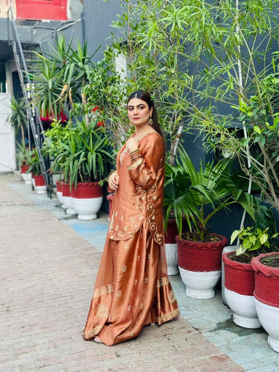 MediaSpringPk's tweet image. #AzkaAhmed on #EId day 3 @NeoNewsUR