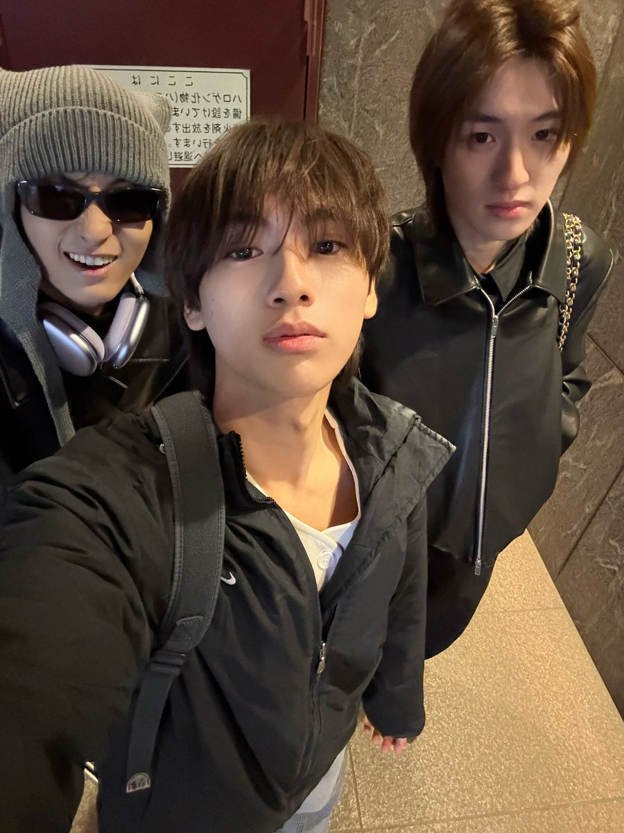 เฮียหมู tweet media