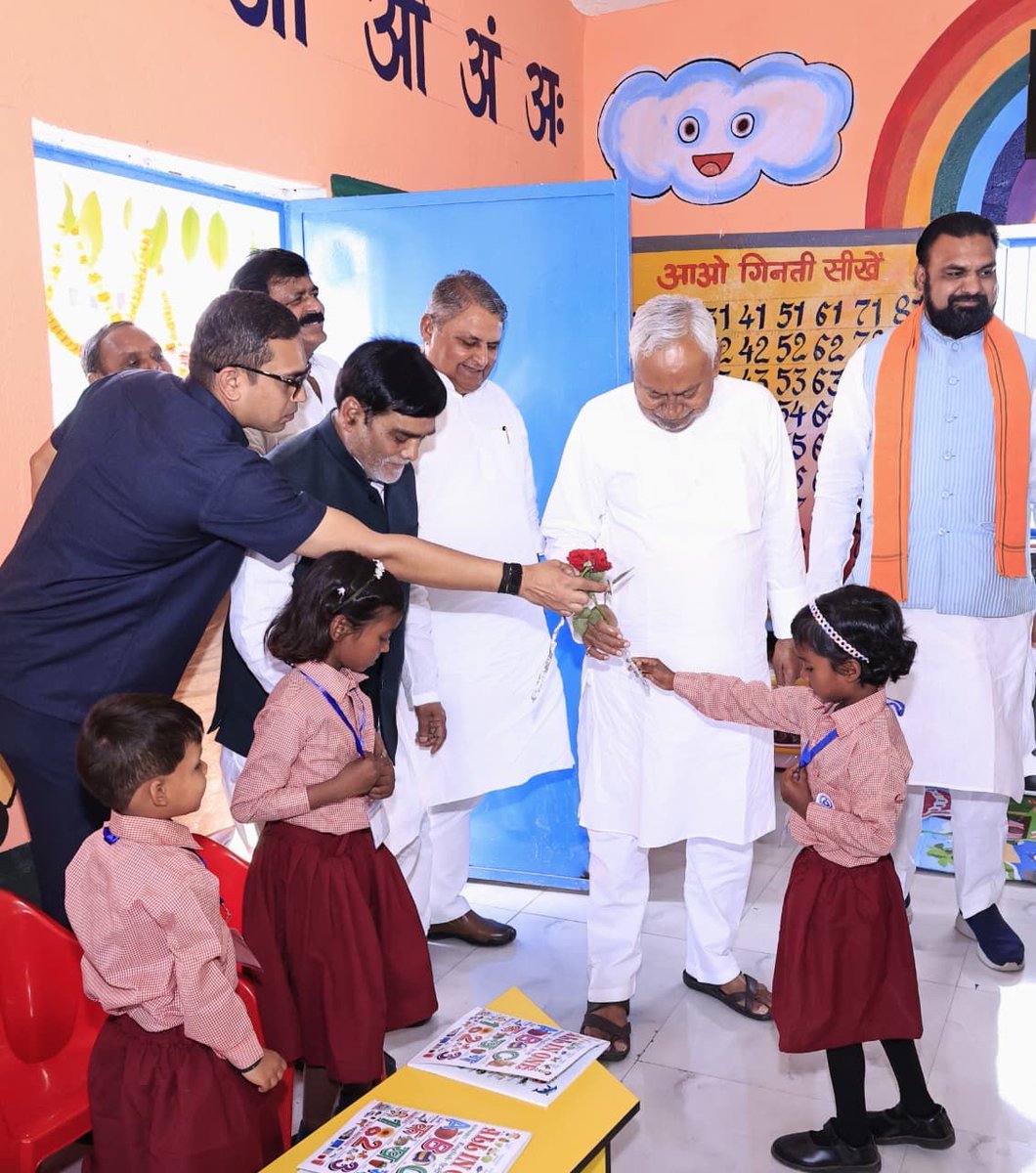 Nitish Kumar tweet media