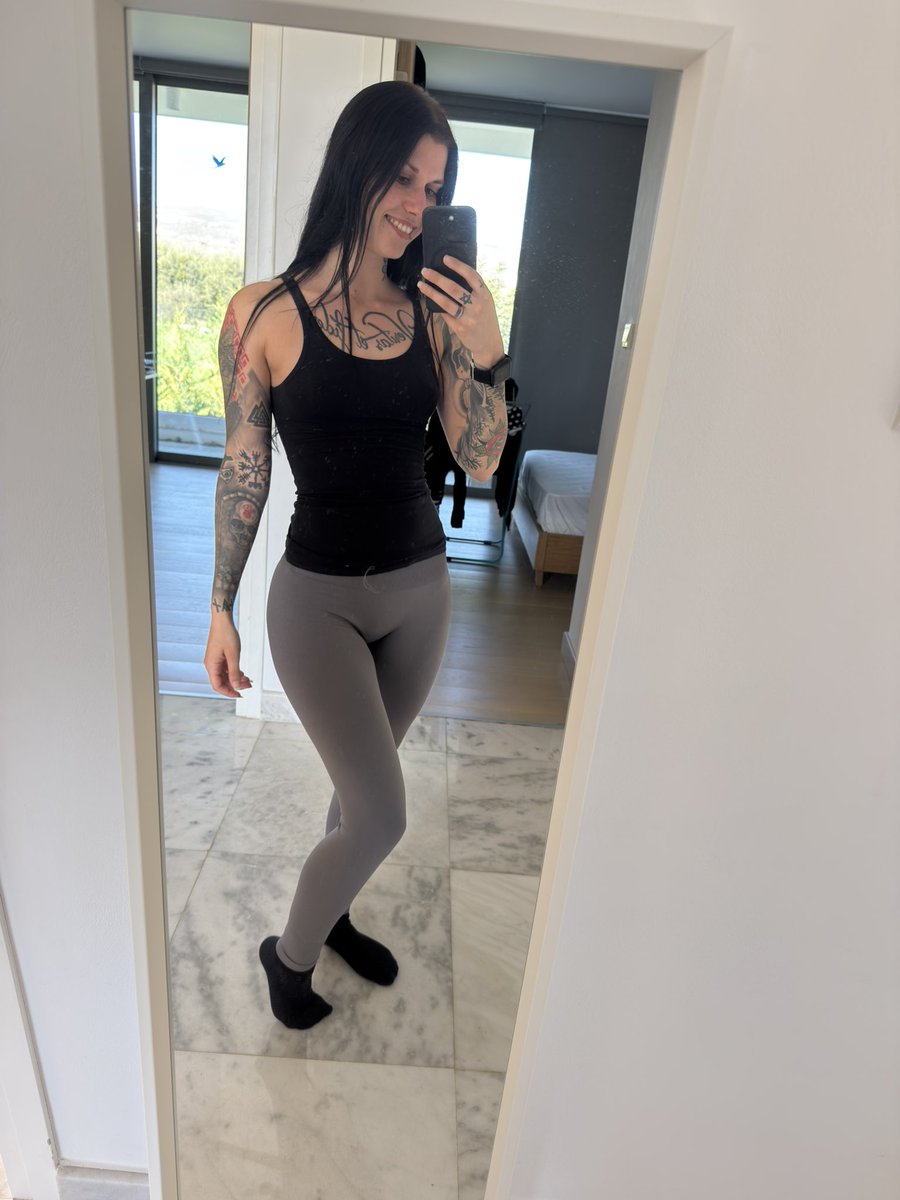 elina_mj tweet media