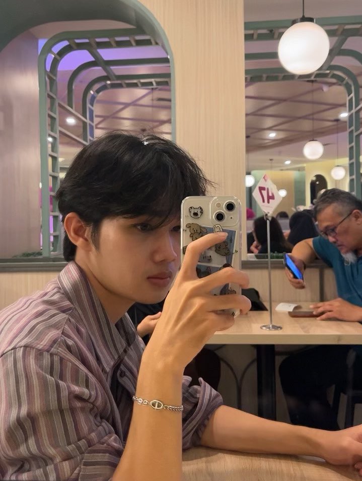 ✮αη✩ tweet media