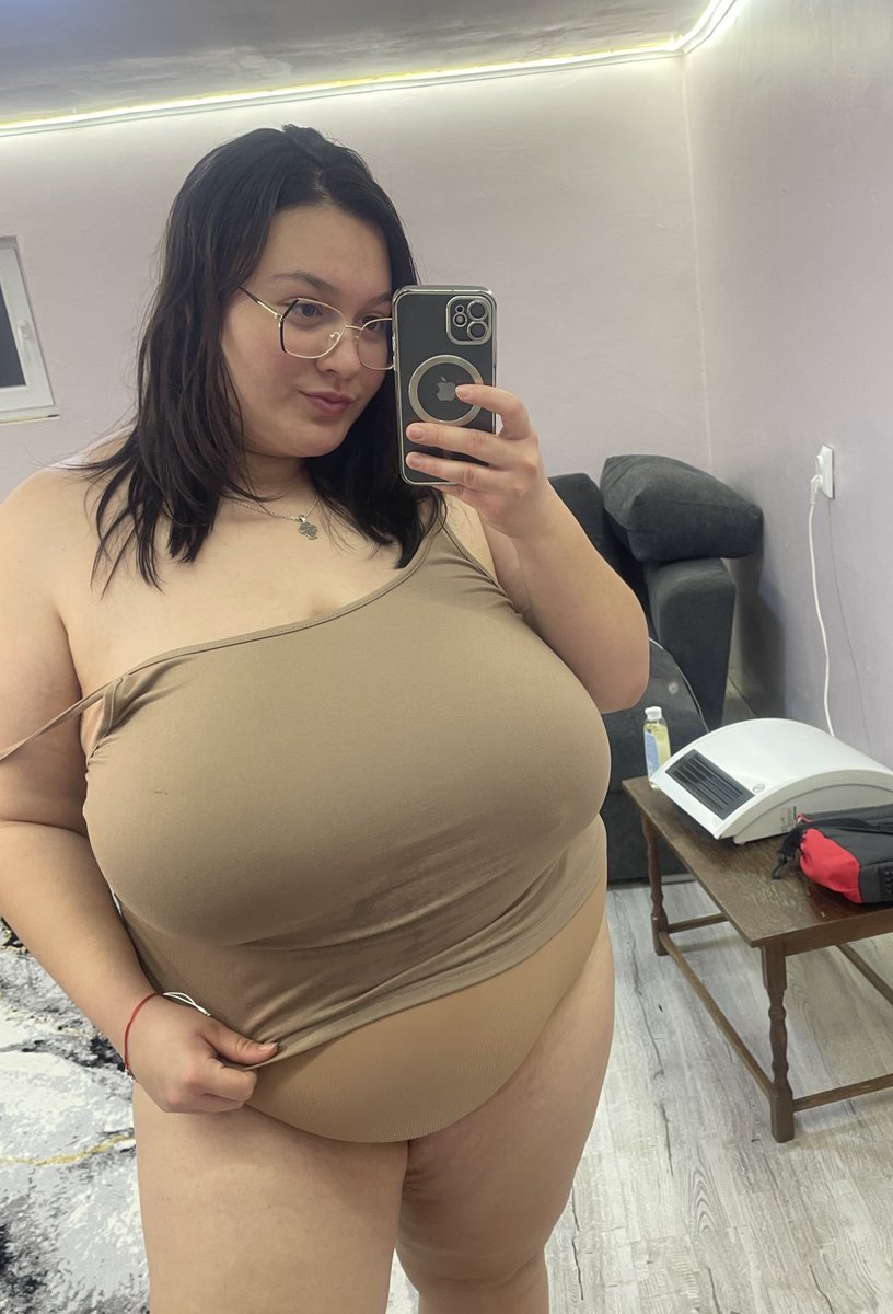 Rebeka✨ tweet media