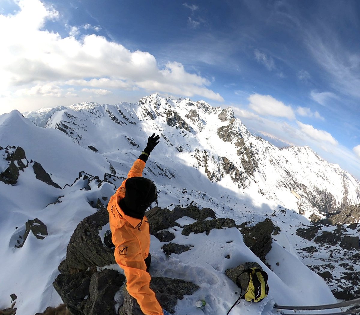 SkiTour Zancone-Benigni con neve top.