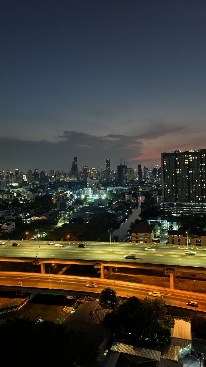 ตุ๊ดเถื่อน tweet media