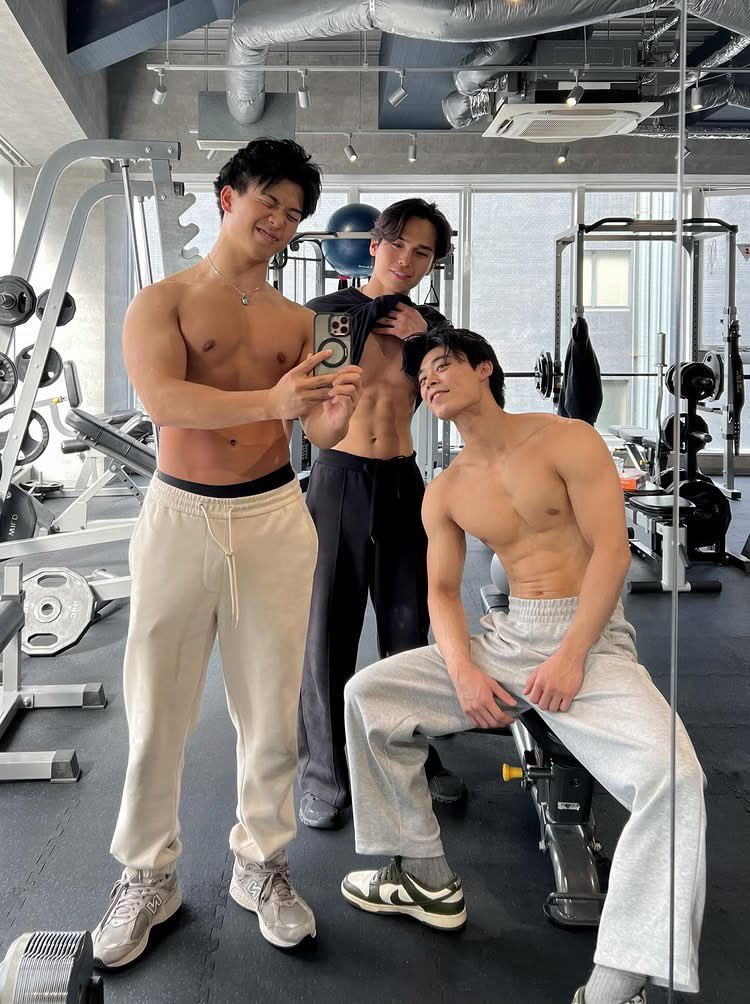 JAPANESE HOT MUSCLES tweet media