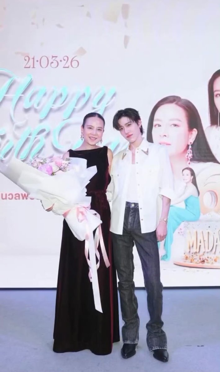 kally 🍡🍧 tweet media