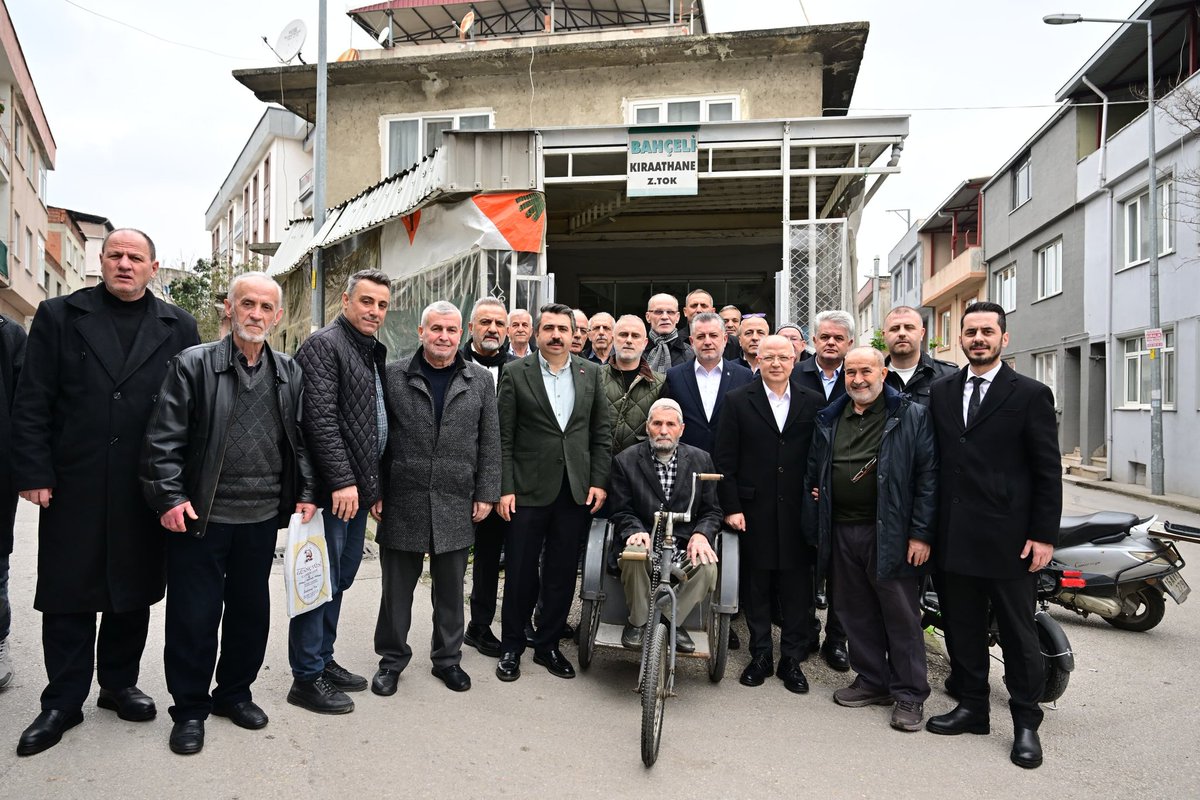 oktayyilmaz16's tweet photo. Kıymetli büyüğümüz Muzaffer Kartal hocamızı ziyaret ederek onun gönül dünyamıza dokunan sohbetinden istifade ettik.

Rabbim; hikmetiyle yolumuzu aydınlatan, duasıyla omuzlarımıza güç veren büyüklerimizin gölgesini üzerimizden eksik etmesin inşallah. 

📍Zafer Mahallesi https://t.co/D527U8ABlH