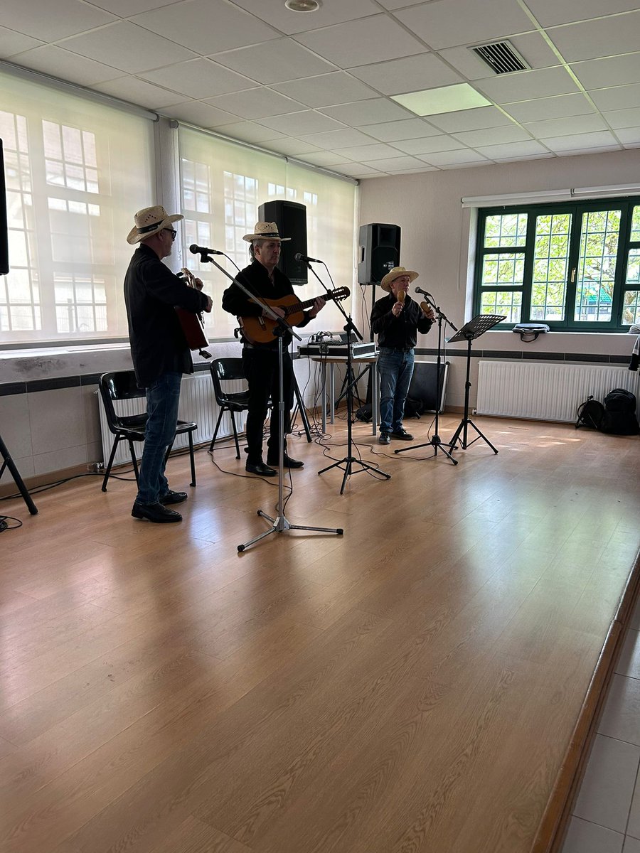 Consulado General de Cuba en Galicia tweet media