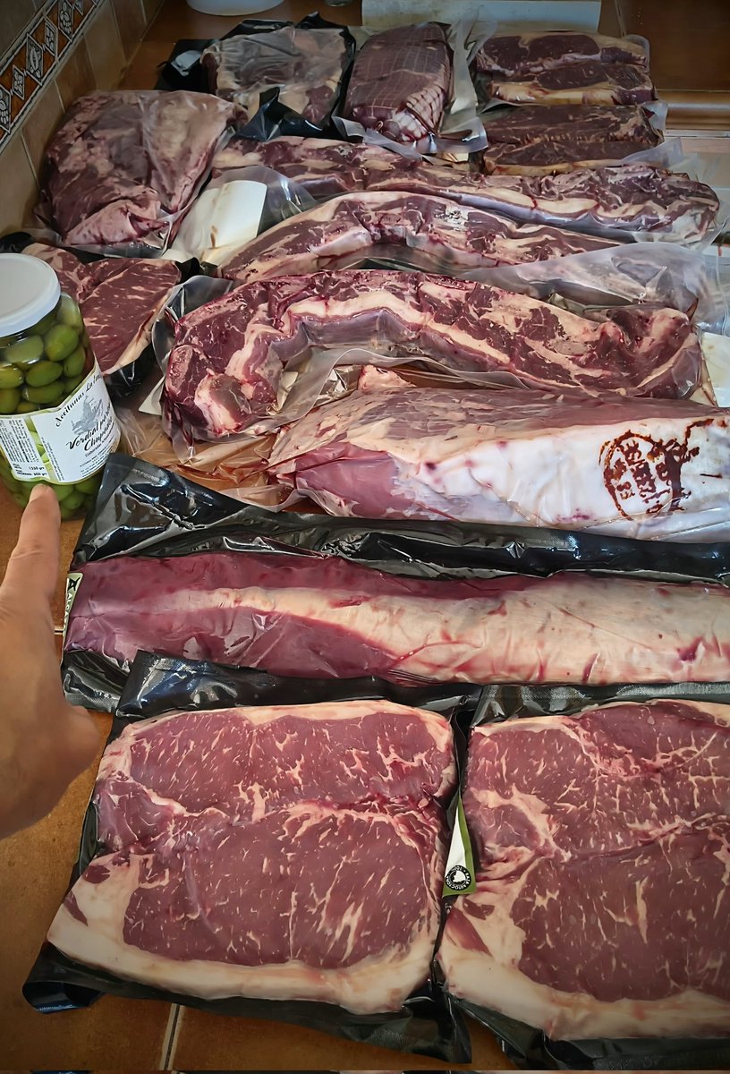 Hugo ☀️ NOgymNOlimits tweet media