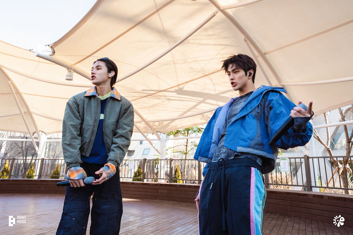 #SEONGHYEON YOUNGCREATORCREW Guerrilla Gig Photo Sketch